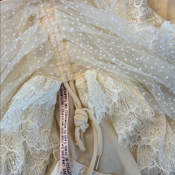 House of CB 'Sorrel' Tulle Asymmetric Minidress Ivory Large NWT - Picture 10 of 11